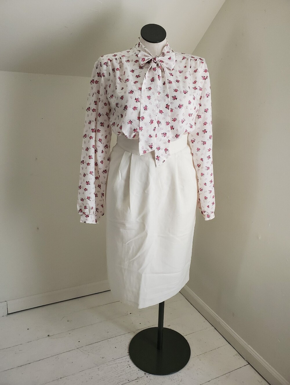 70s Vintage Pussybow Long Sleeve Blouse Micro Polka Dot Paisley Rose Print - Picture 4 of 10